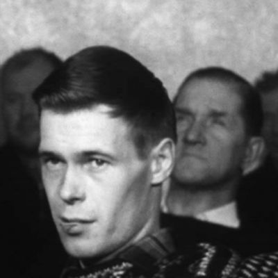 Män i Jussarö gruva tittar på tv, 1965