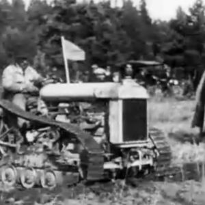 Traktor, 1925