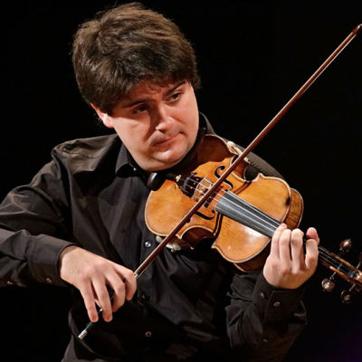 Ranskalaisviulisti Fedor Rudin Sibelius-viulukilpailussa 2015.
