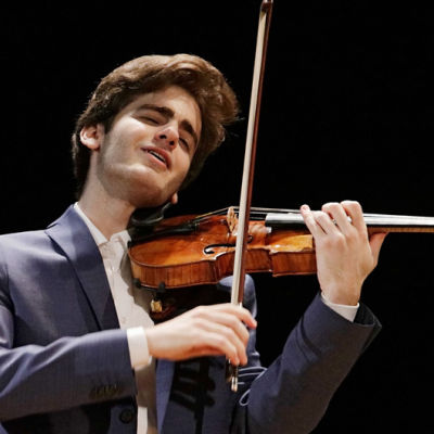 Emmanuel Tjeknavorian Sibelius-viulukilpailussa 2015.