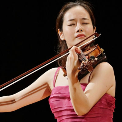 Korealainen Bomsori Kim Sibelius-viulukilpailussa 2015.