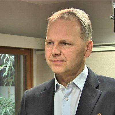 Kansanedustaja Jari Leppä (kesk.)