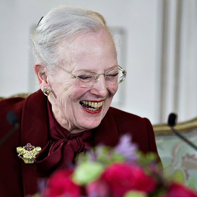 Tanskan kuningatar Margareeta lehdistötilaisuudessa.