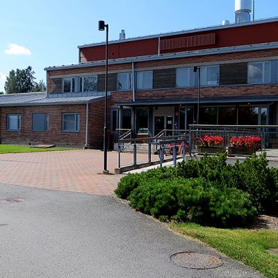 Punatiilinen palvelukeskus.