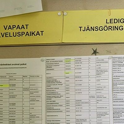 Vapaita siviilipalveluspaikkoja Lapinjärven koulutuskeskuksen ilmoitustaululla.