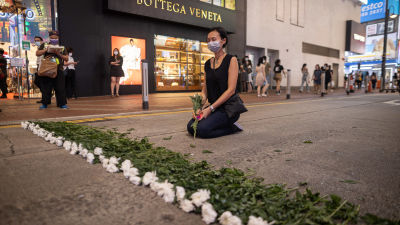 Clara Cheung tillhörde en liten grupp konstnärer i Hongkong som passade på att uppmärksamma massakern på Himmelska fridens torg redan på torsdag kväll.