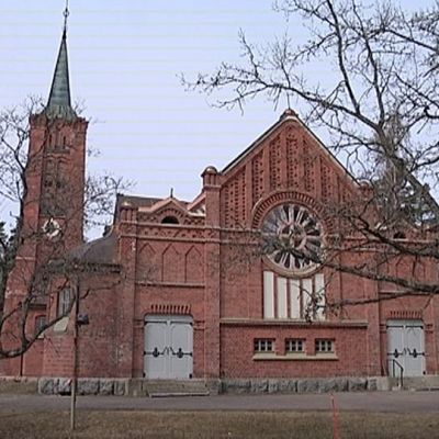 Kylmäkosken kirkko ulkoa.