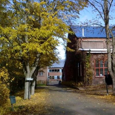 Riihimäen vanhan lasitehtaan alue syksyllä
