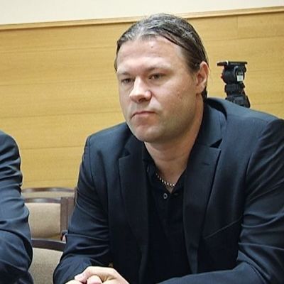 Asianajaja Kimmo Suominen ja FC Popa Oy:n pääomistaja Antti Sumiala oikeudessa.