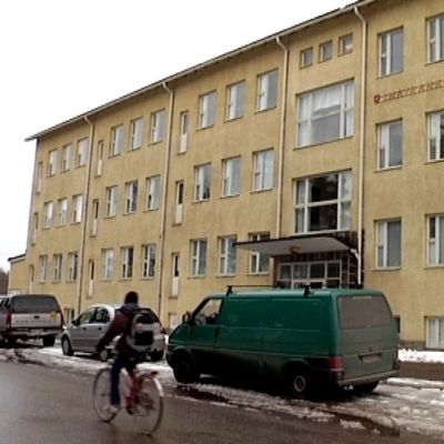 Imatrankosken asbestikoulu.