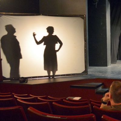 Näytelmäharjoitukset teatterissa.