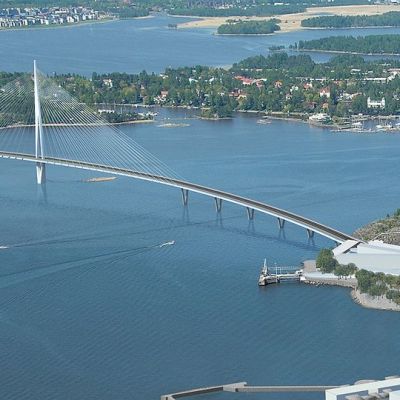 Havainnekuva Kruunuvuoren siltakilpailun voittaneesta Gemma Regalis -sillasta.