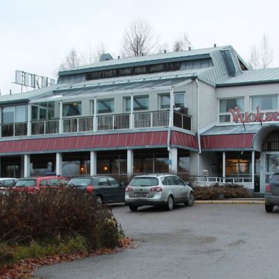 Imatran vastaanottokeskus entisessä hotelli Vuoksenhovissa.