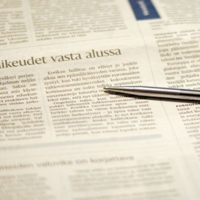Daily newspapers.