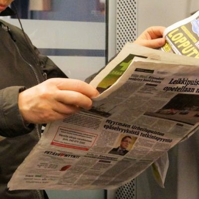 Daily newspapers.