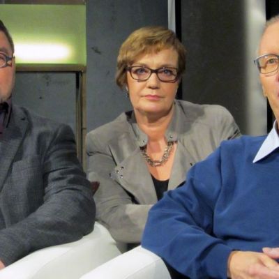 Antti O. Arponen (oik.) vieraili Aamusydämellä-ohjelman nauhoituksissa vain viisi päivää ennen kuolemaansa.