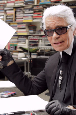 Minä, Karl Lagerfeld (Karl Lagerfeld Sketches Himself, Ranska, 2012).