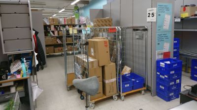 Allt fler vill att Posten levererar paketen ända hem.