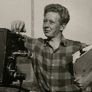 Lasse Pöysti ohjaa elokuvaa (1951).