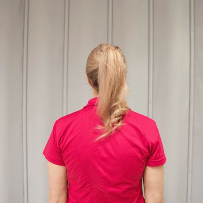 Selkäjumppa tarralapulla.
