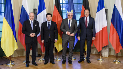 Frankrikes utrikesminister Laurent Fabius, Ukrainas utrikesminister Pavlo Klimkin, Tysklands utrikesminister Frank-Walter Steinmeier and Rysslands utrikesminister Sergei Lavrov.