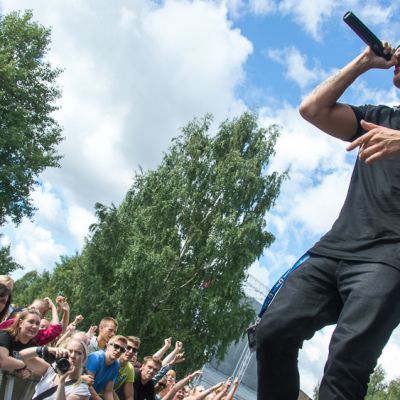 Jurassic Rock 2013, Cheek