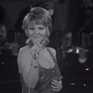 Ritva Oksanen laulaa Euroviisujen karsinnoissa 1974
