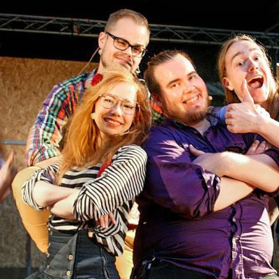 Lentävän poron teatteri teatterisodassa vuonna 2015