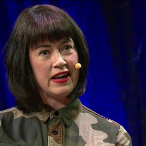 Linda Boström Knausgård Helsinki Lit -kirjallisuusfestivaaleilla