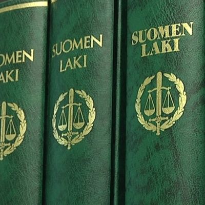 Lakikirjat, laki, oikeus, oikeudenkäynti, laillisuus, lakitieto, Suomen laki