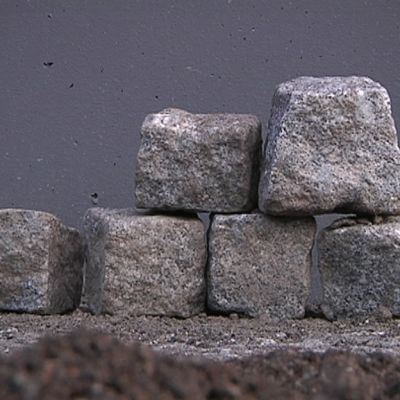 Mukulakiviä pinossa.