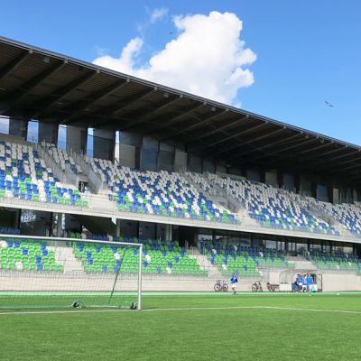 Rovaniemen keskuskentän katsomo