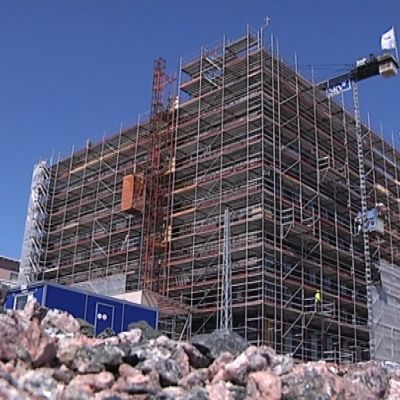 Nuorisoasuntoliiton rakenteilla oleva nuortentalo Helsingin Jätkäsaaressa.