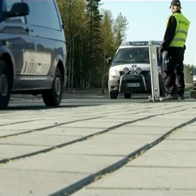 Poliisit poistuvat Fennovoiman ydinvoimalatyömaalta
