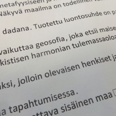 Tekstiä paperilla