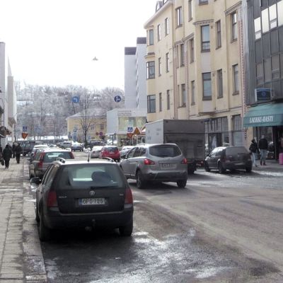 Näkymä Kauppiaskadulta.