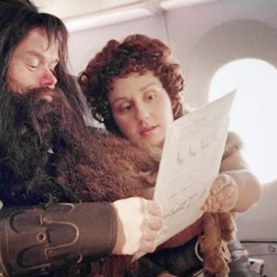 Hobitteja Air New Zelandin turvallisuusohjevideossa.