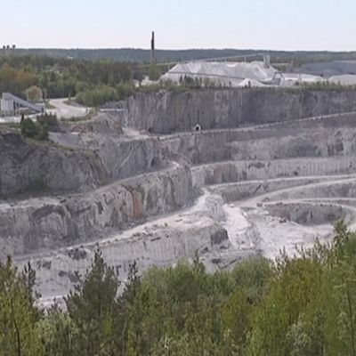 Nordkalkin kalkkikivilouhos Paraisilla vuonna 2009.