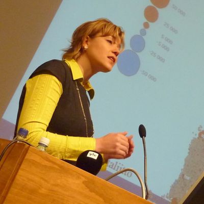 Hallinto- ja kuntaministeri Henna Virkkunen puhuu kuntauudistuksen aluekierroksella Kuopiossa.