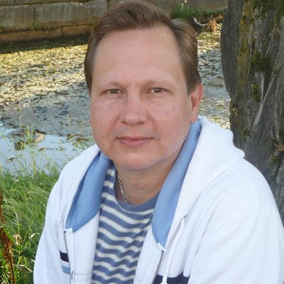 Kuvassa musiikkiterapeutti Petri Anttila