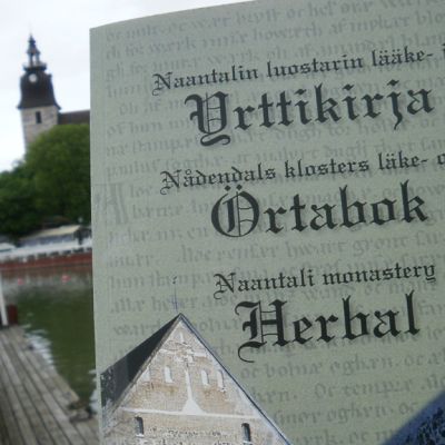 Naantalin luostarin lääke- ja yrttikirja.