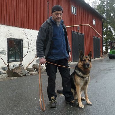 Ilmari Virtanen ja Wieso-koira.