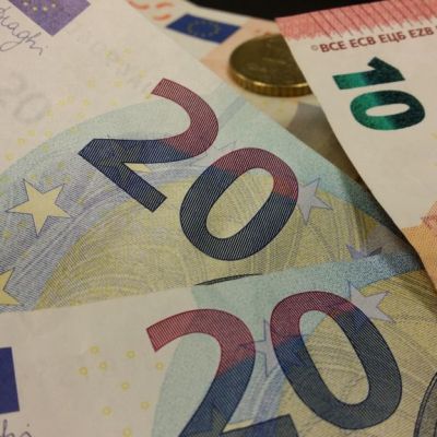 Seteli seteleitä setelit raha rahaa rahat euro euroja eurot valuutta money