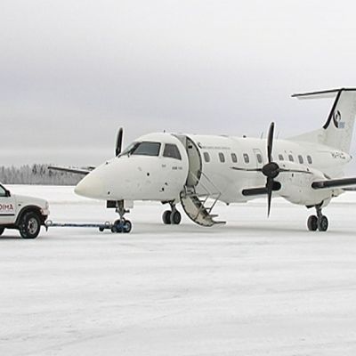 Savonlinna lentoasema lentokone lentokenttä potkurikone kenttäpalvelut