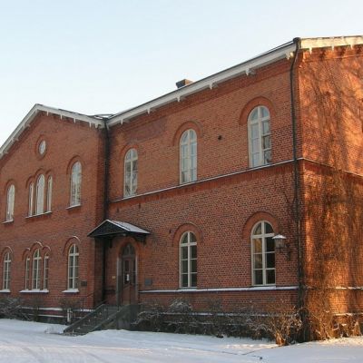 Mustialan vanha opistorakennus Tammelassa
