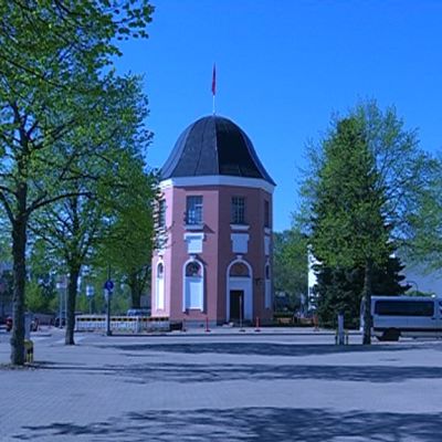 Lippupuiston ensimmäinen osa avautuu Lipputornin ympärille Suomen lipun 100-vuotisjuhlapäivänä 28. toukokuuta.