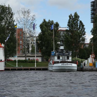 Jyväskylän satama ja lippuja