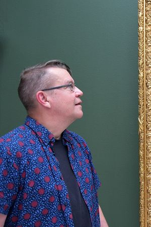 Hurmasi kuollut mies dating katsella verkossa