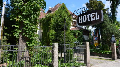Park Hotell från gatan