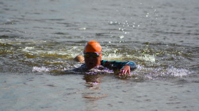 Aino Luoma har fått jobba mycket med simningen.
